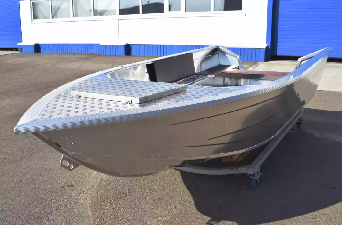 Алюминиевая лодка Неман-400 Р PRO в Великом Новгороде