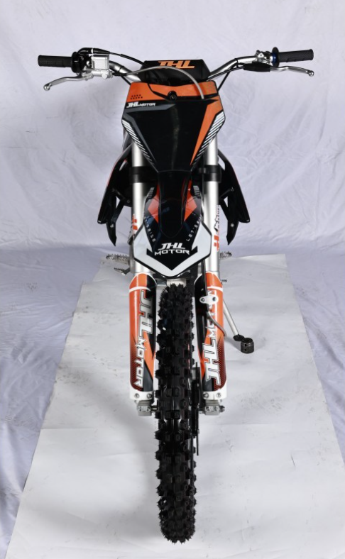 Мотоцикл JHLMOTO JHL LX1 CB250 (172FMM-3A) в Великом Новгороде