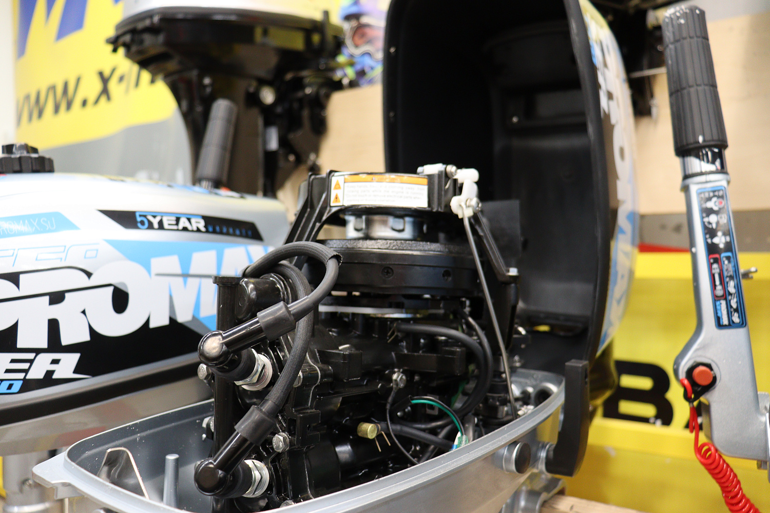 Лодочный мотор PROMAX SP9.9FHS LIGHT в Великом Новгороде