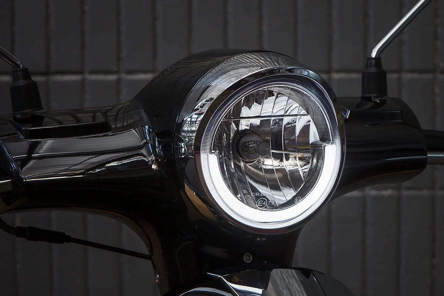 Скутер MINSK Vesna 125 M1NSK в Великом Новгороде