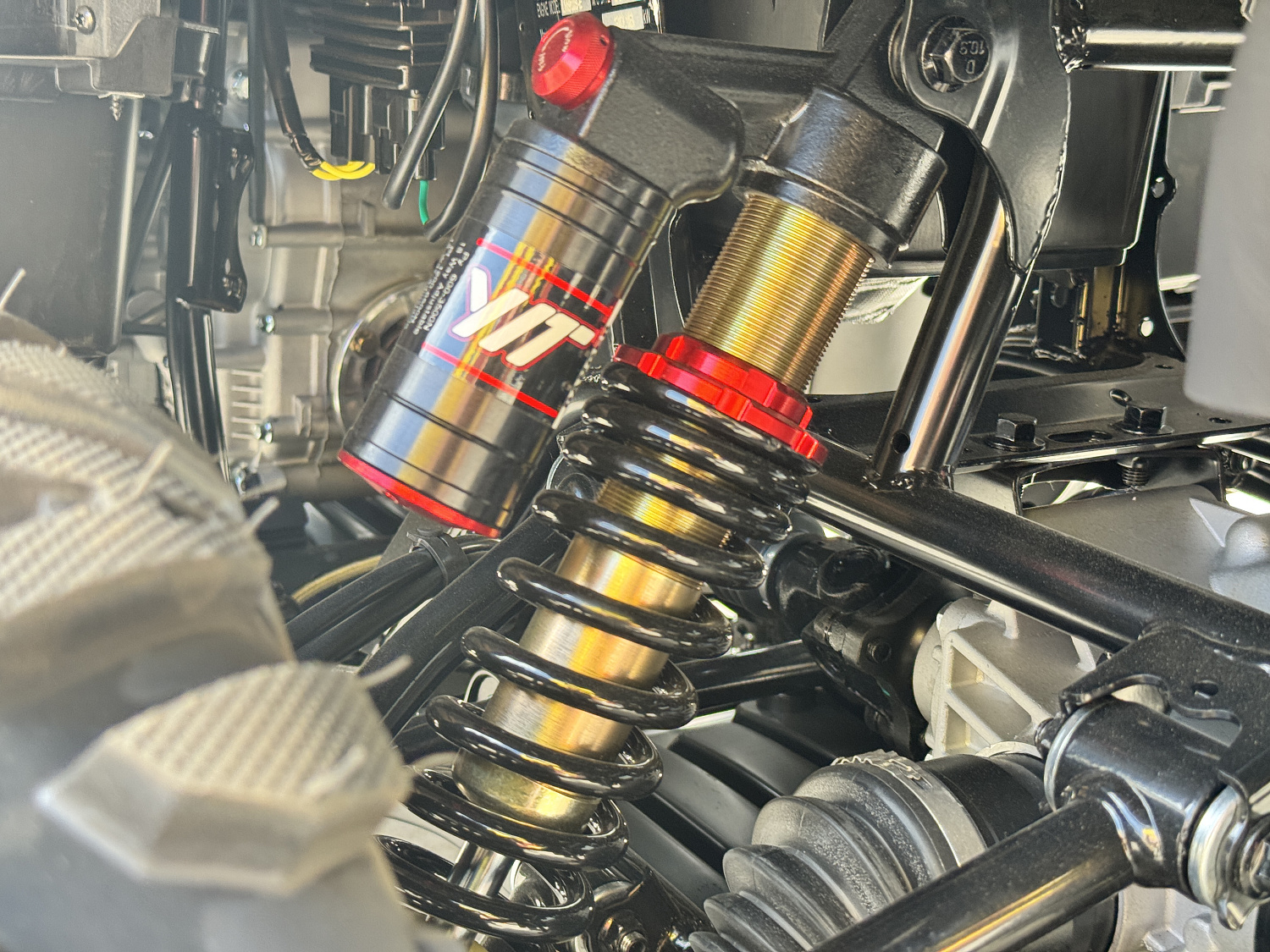 Квадроцикл HND QRX 650 PRO в Великом Новгороде