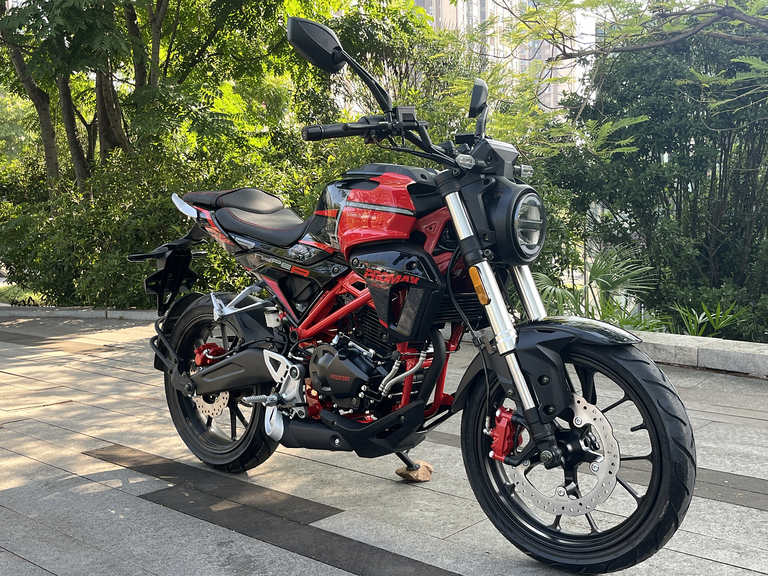 Мотоцикл PROMAX CB300 в Великом Новгороде