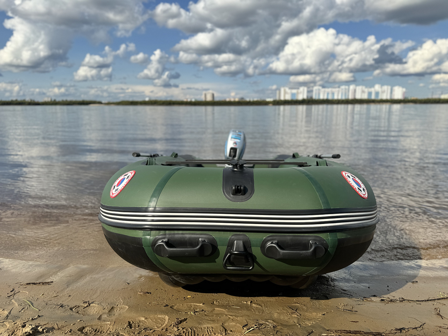 Лодка MISHIMO BIG FLOOR 400 в Великом Новгороде