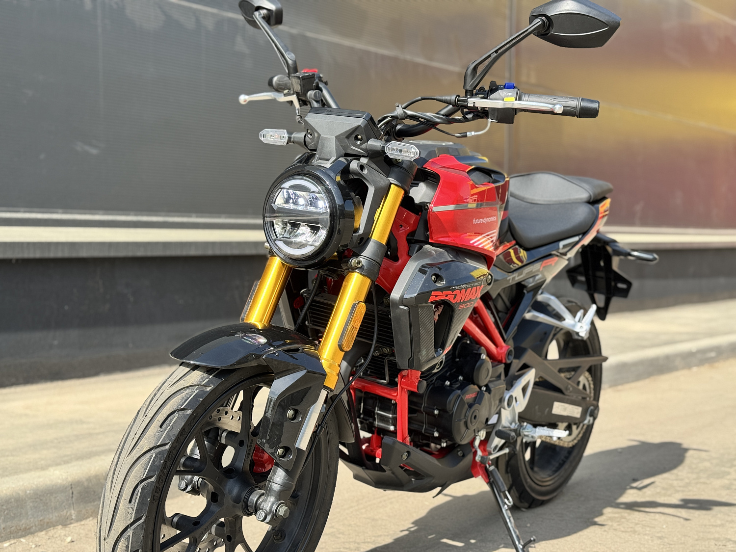 Мотоцикл PROMAX CB300 в Великом Новгороде